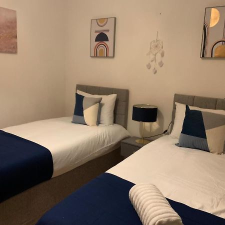 Absolute Stays In Sherwood- Nottingham Castle- Capital Fm Arena Nottingham- Contractors-Free Wifi- Free Parking- Long And Short Stays- Families-East Midlands Airport-Trent Bridge-Actors-Aria Court- Mansfield Exterior foto